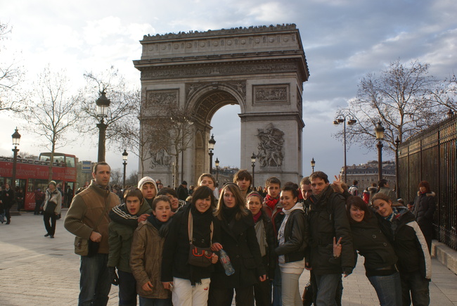 Champs Elysées et Arc de Triomphe Champs Elysées et Arc de Triomphe