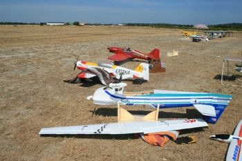 Dimanche 10 Juin 2012 >> Démonstration d'aéromodélisme Dimanche 10 Juin 2012 >> Démonstration d'aéromodélisme