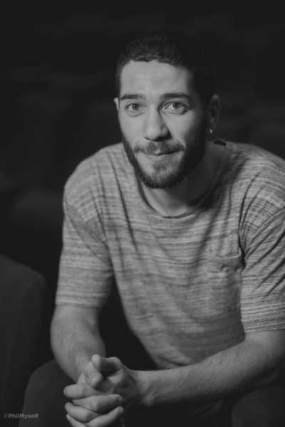 Tarek Aïtmeddour ou l’art de Résister Tarek Aïtmeddour ou l’art de Résister