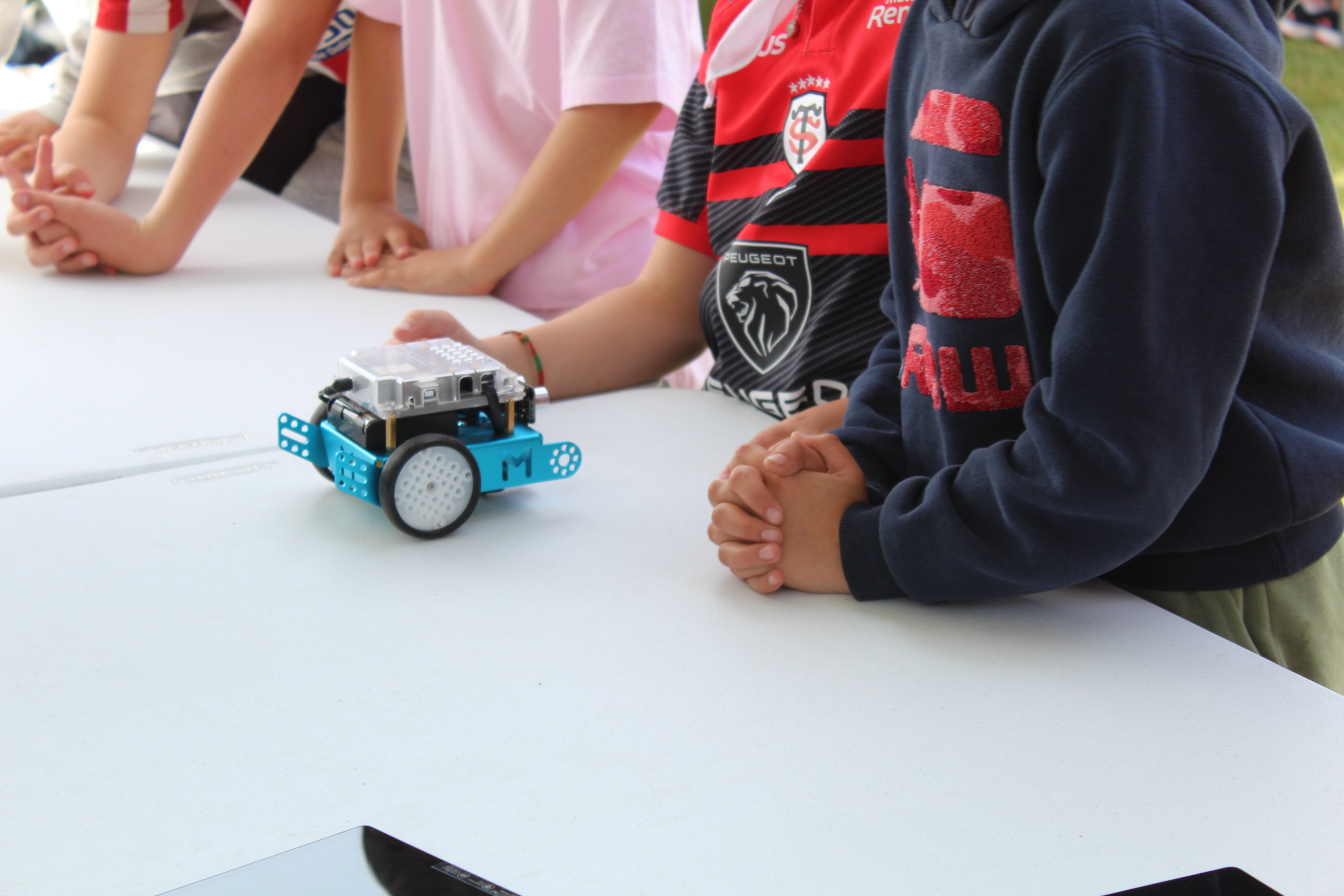 STAGE INITIATION ROBOTIQUE ET PROGRAMMATION