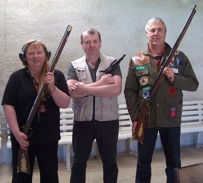 Championnat départemental armes anciennes pour les animateurs de l'école de tir de la MJC Championnat départemental armes anciennes pour les animateurs de l'école de tir de la MJC
