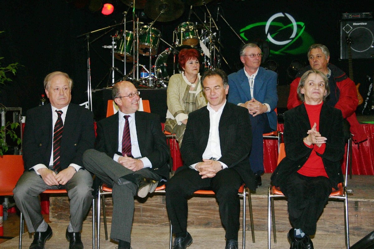 Soirée du 8 avril 2006 - 60 ans MJC Soirée du 8 avril 2006 - 60 ans MJC